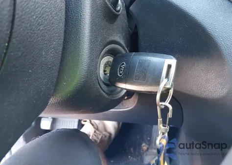 2017 Kia Sorento 2.4L Lx из США, поврежденный, VIN 5XYPG4A31HG234552